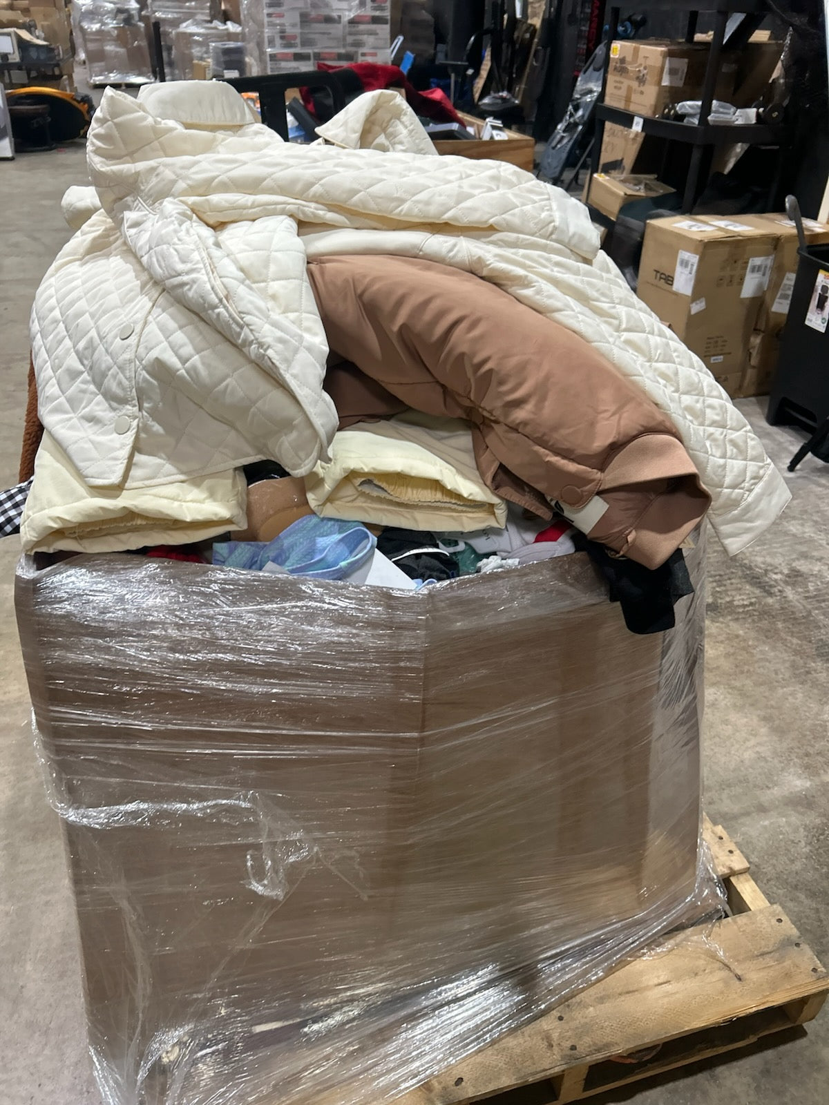 APPAREL Pallet