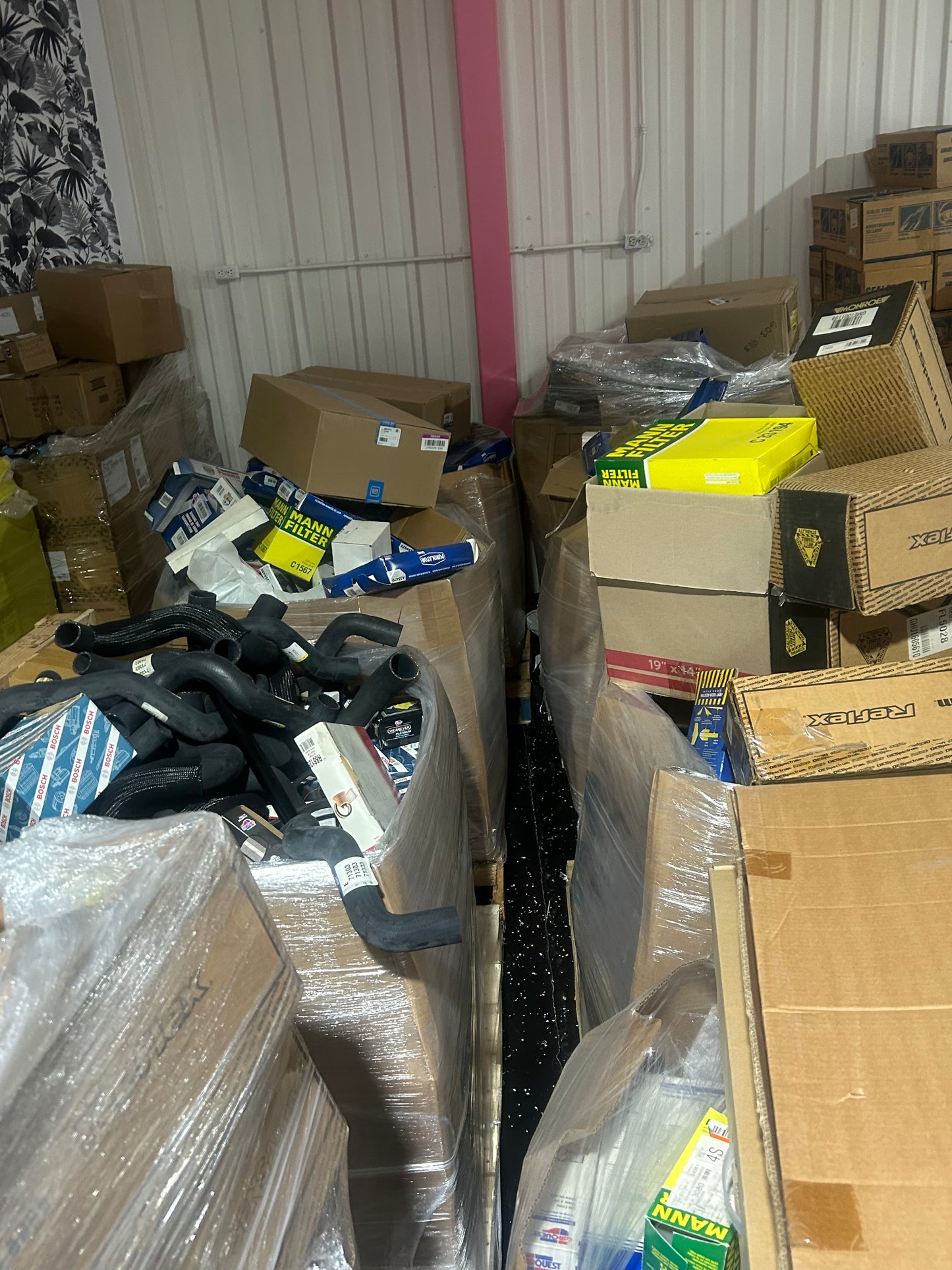 12 Pallets of Advanced Auto Parts